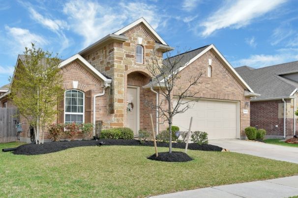 https://KellyMoore.NewConstructionHomesForYou.com