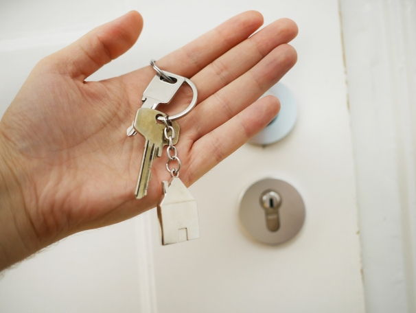https://KellyMoore.StopRentingStartOwning.com
